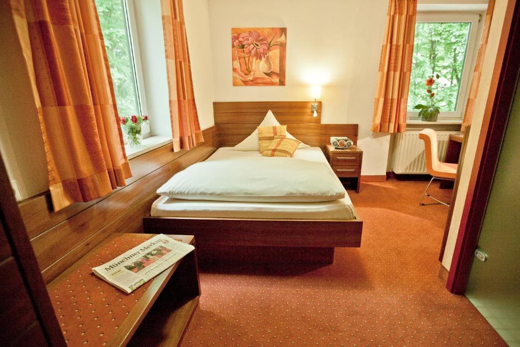 Wuermtaler Gaestehaus Gräfelfing Rom bilde